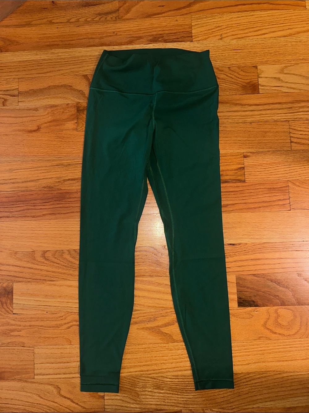 Lululemon Align High-Rise Pant 28"
Everglade Green